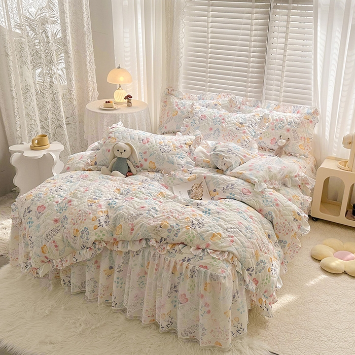 91家纺网 家纺一手货源 找家纺 宜凡 2023新款云朵棉床笠式床裙三件套 花恬梦语