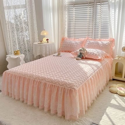 91家纺网 家纺一手货源 找家纺 （总）宜凡 2023新款云朵棉床笠式床裙三件套