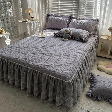 91家纺网 家纺一手货源 找家纺 （总）宜凡 2023新款云朵棉床笠式床裙三件套