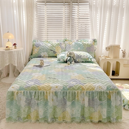 91家纺网 家纺一手货源 找家纺 （总）宜凡 2023新款云朵棉床笠式床裙三件套