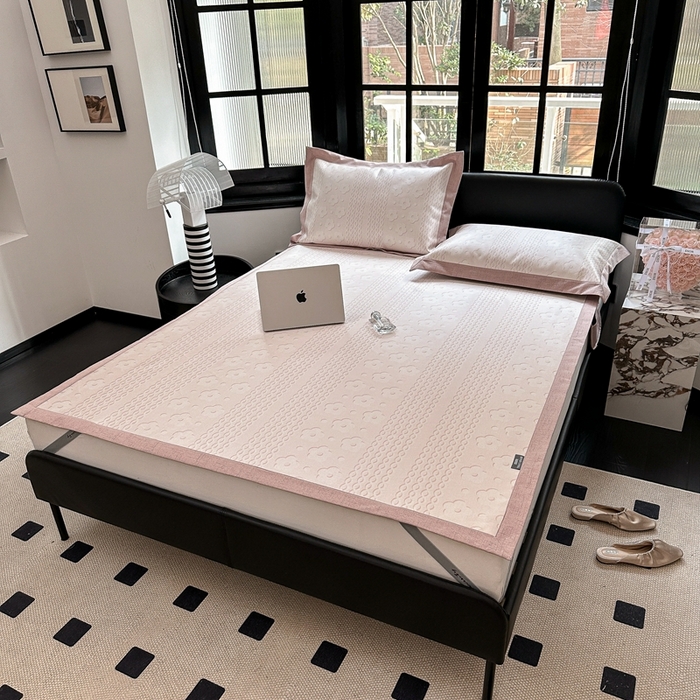 91家纺网 家纺一手货源 找家纺 本希家居 2023新款时尚高端款冰丝席 花颖-平席