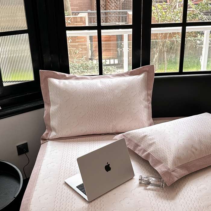 91家纺网 家纺一手货源 找家纺 本希家居 2023新款时尚高端款冰丝席 花颖-平席