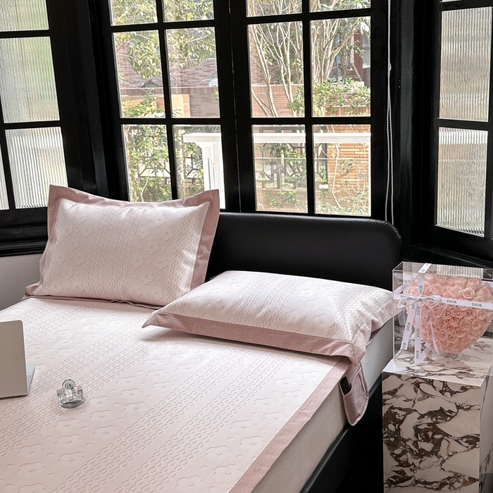 91家纺网 家纺一手货源 找家纺 本希家居 2023新款时尚高端款冰丝席 花颖-平席