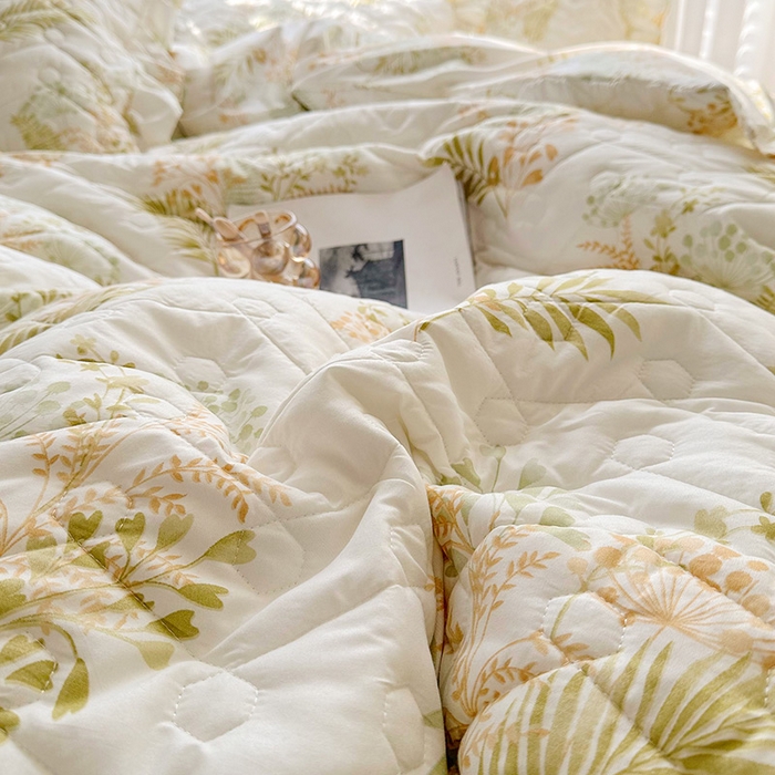 91家纺网 家纺一手货源 找家纺 （总）宜凡家纺 2023新款云朵棉床笠式床裙四件套