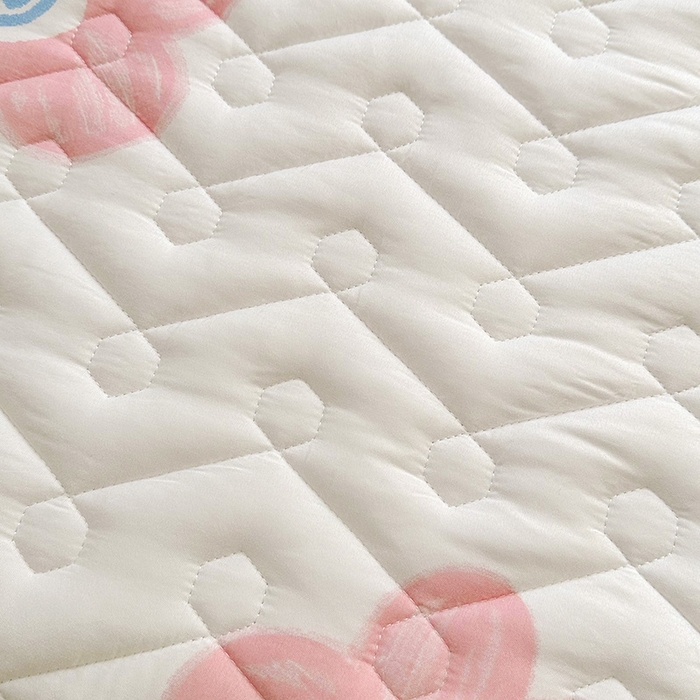 91家纺网 家纺一手货源 找家纺 宜凡家纺 2023新款云朵棉床笠式床裙四件套 微微花露