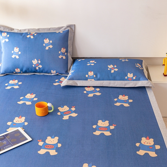 91家纺网 家纺一手货源 找家纺 本希家居 2023新款小清新卡通款冰丝席-床席款 宝贝熊