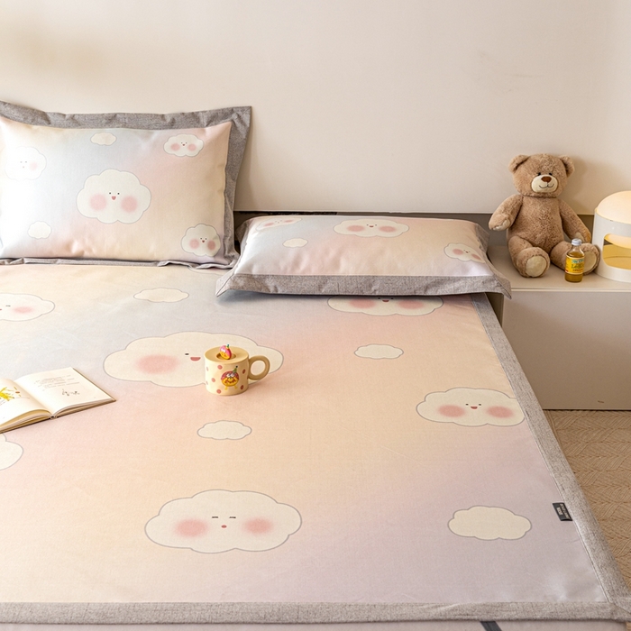 91家纺网 家纺一手货源 找家纺 本希家居 2023新款小清新卡通款冰丝席-床席款 可爱云朵