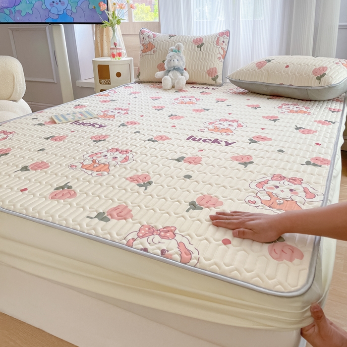 91家纺网 家纺一手货源 找家纺 柒月 2023新款小清新乳胶凉席床笠款 花花萌兔