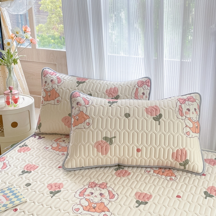 91家纺网 家纺一手货源 找家纺 柒月 2023新款小清新乳胶凉席床笠款 花花萌兔