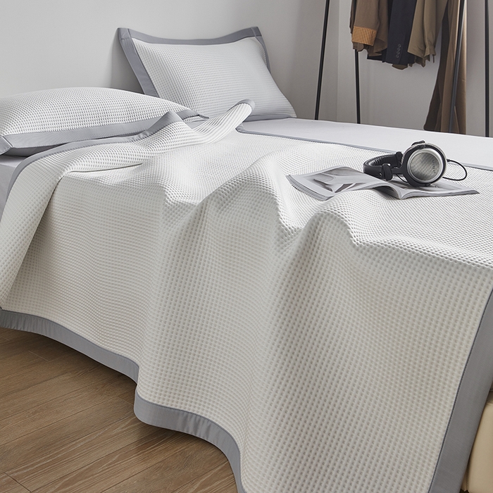 91家纺网 家纺一手货源 找家纺 慕尚 2025新款PE华夫格凉席+夏被 华夫格白