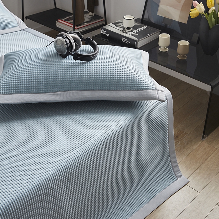 91家纺网 家纺一手货源 找家纺 慕尚 2025新款PE华夫格凉席+夏被 华夫格蓝