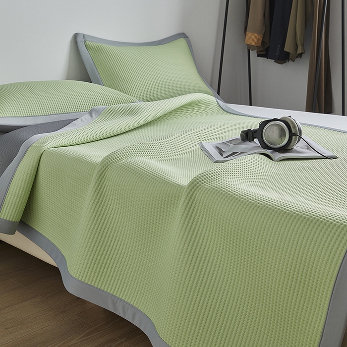 91家纺网 家纺一手货源 找家纺 慕尚 2025新款PE华夫格凉席+夏被 华夫格绿