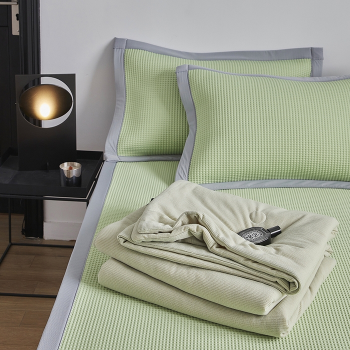 91家纺网 家纺一手货源 找家纺 慕尚 2025新款PE华夫格凉席+夏被 华夫格绿