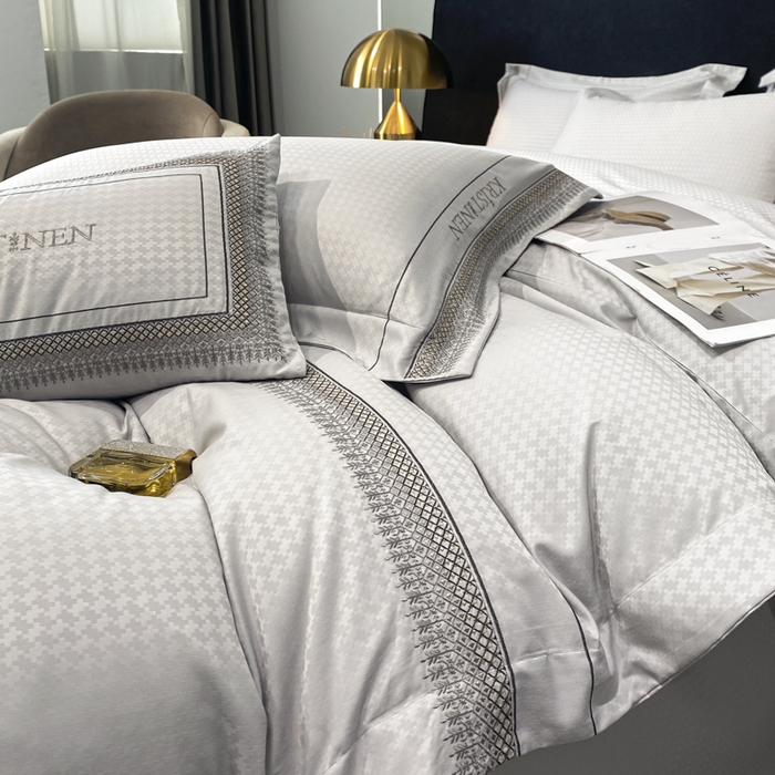 91家纺网 家纺一手货源 找家纺 安妮 2023新款简约提花刺绣四件套-缇娜夫人 缇娜夫人-象牙灰