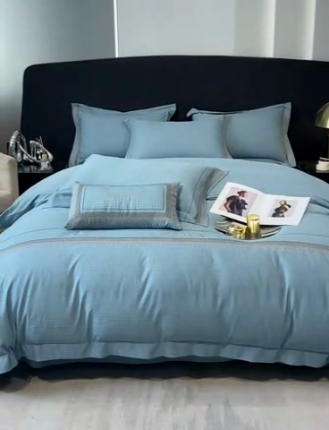 91家纺网 家纺一手货源 找家纺 安妮 2023新款简约提花刺绣四件套-缇娜夫人 缇娜夫人-星蓝