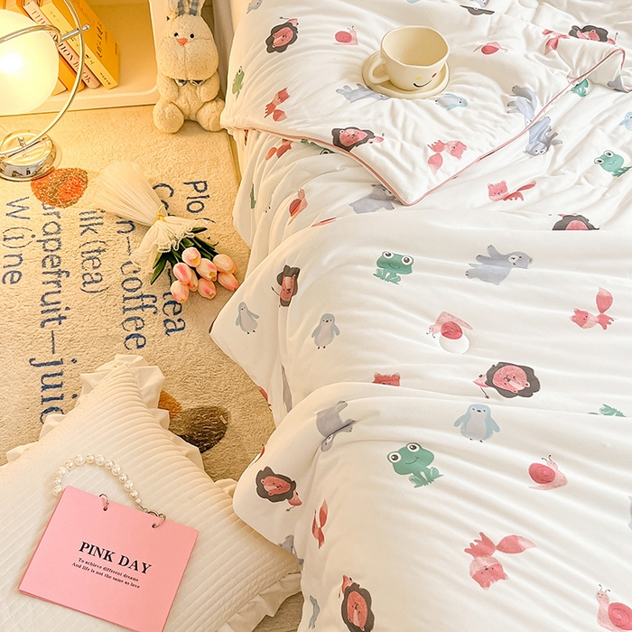 91家纺网 家纺一手货源 找家纺 晨希 2023新款针织棉夏被 吉祥熊