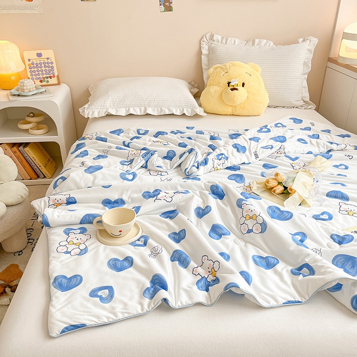 91家纺网 家纺一手货源 找家纺 晨希 2023新款针织棉夏被 兰心熊