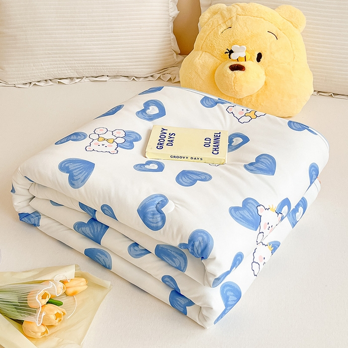 91家纺网 家纺一手货源 找家纺 晨希 2023新款针织棉夏被 兰心熊