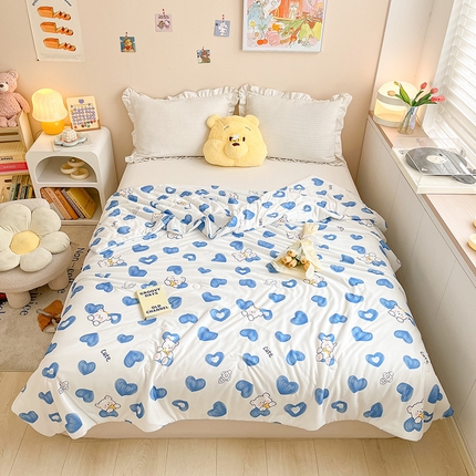 91家纺网 家纺一手货源 找家纺 晨希 2023新款针织棉夏被 兰心熊