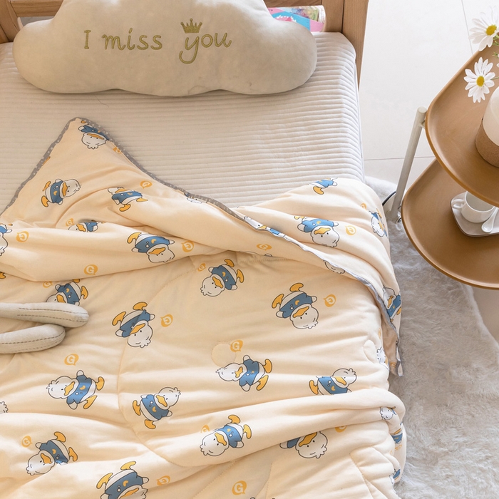 91家纺网 家纺一手货源 找家纺 喜多兔儿童家纺 2023年新款针织棉空调被 黄色加油鸭