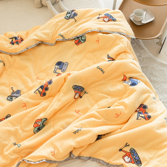 91家纺网 家纺一手货源 找家纺 喜多兔儿童家纺 2023年新款针织棉空调被 黄色挖掘机