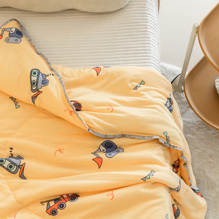 91家纺网 家纺一手货源 找家纺 喜多兔儿童家纺 2023年新款针织棉空调被 黄色挖掘机