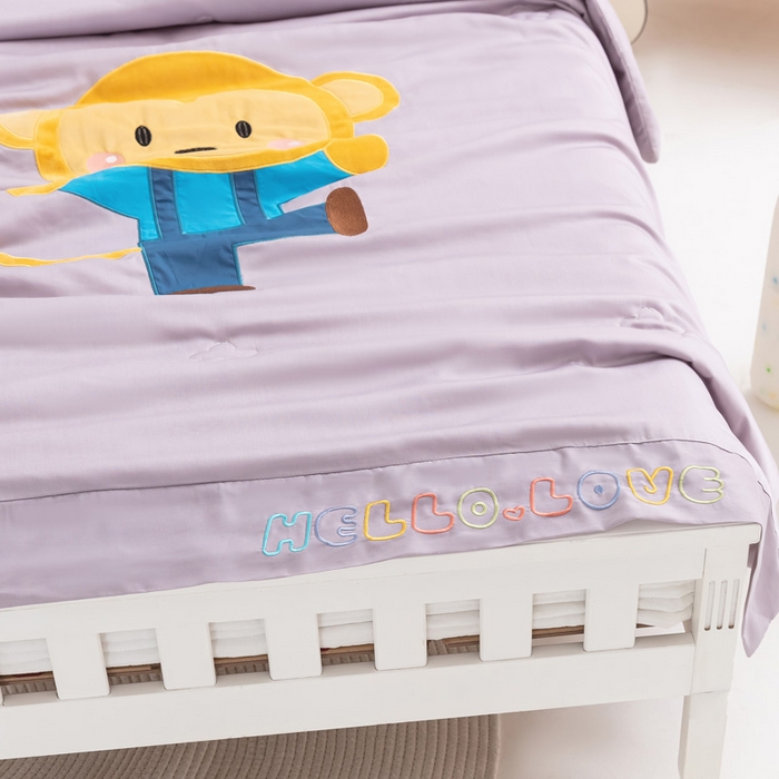 91家纺网 家纺一手货源 找家纺 喜多兔儿童家纺 2023年新款小欢喜莫代尔天丝空调被 灰色跳跳小猴