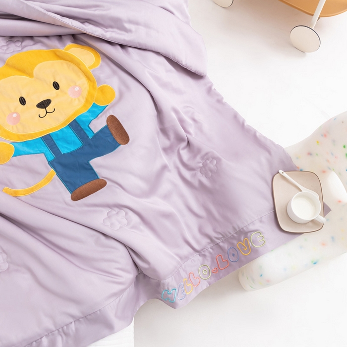 91家纺网 家纺一手货源 找家纺 喜多兔儿童家纺 2023年新款小欢喜莫代尔天丝空调被 灰色跳跳小猴