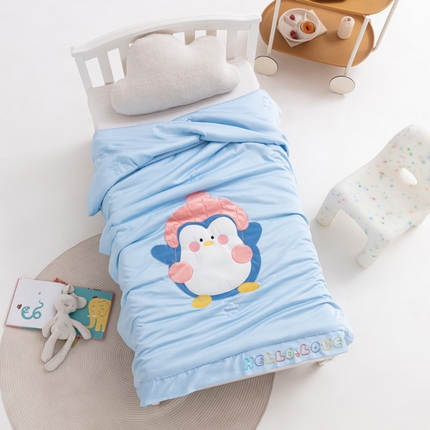 喜多兔儿童家纺 2023年新款小欢喜莫代尔天丝空调被 蓝色舞动企鹅