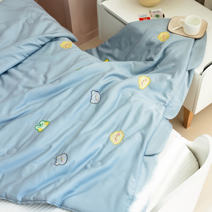 91家纺网 家纺一手货源 找家纺 喜多兔儿童家纺 2023年新款小甜蜜系列空调被 马卡龙灰色