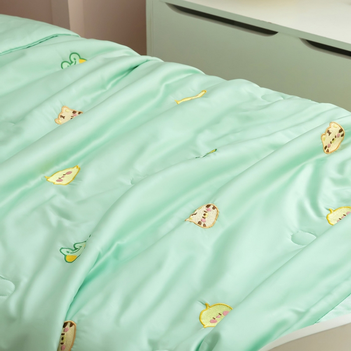 91家纺网 家纺一手货源 找家纺 喜多兔儿童家纺 2023年新款小甜蜜系列空调被 马卡龙绿色