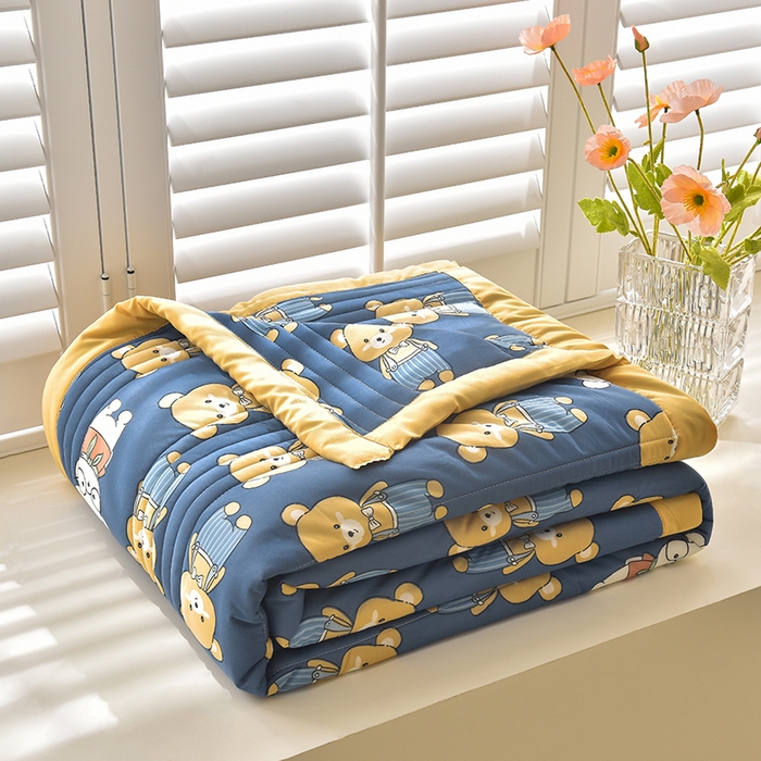 91家纺网 家纺一手货源 找家纺 圣楚  2024新款透气舒爽凉感丝夏被夏凉被空调被 认真小熊