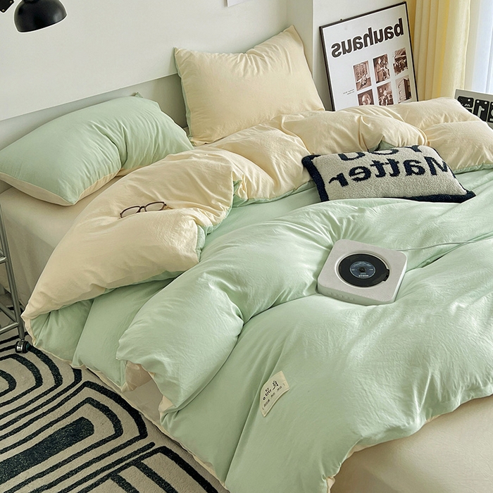 91家纺网 家纺一手货源 找家纺 优色良品家纺 2023新款博主风90克超柔水洗棉双拼四件套 藻绿+米黄