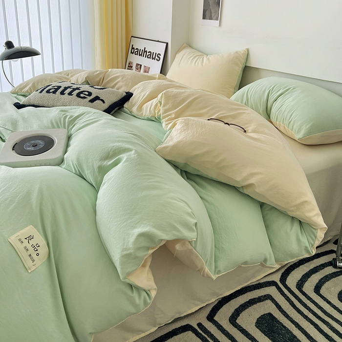 91家纺网 家纺一手货源 找家纺 优色良品家纺 2023新款博主风90克超柔水洗棉双拼四件套 藻绿+米黄