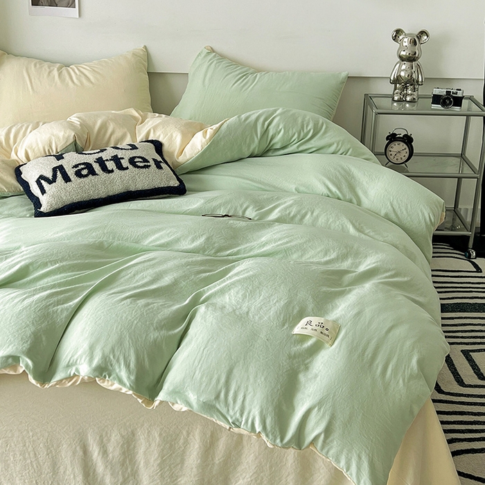 91家纺网 家纺一手货源 找家纺 优色良品家纺 2023新款博主风90克超柔水洗棉双拼四件套 藻绿+米黄