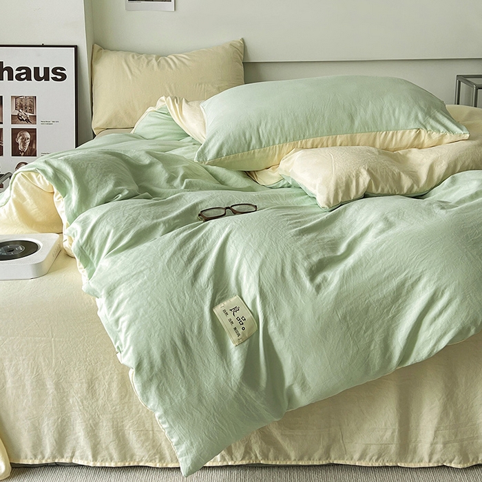 91家纺网 家纺一手货源 找家纺 优色良品家纺 2023新款博主风90克超柔水洗棉双拼四件套 藻绿+米黄