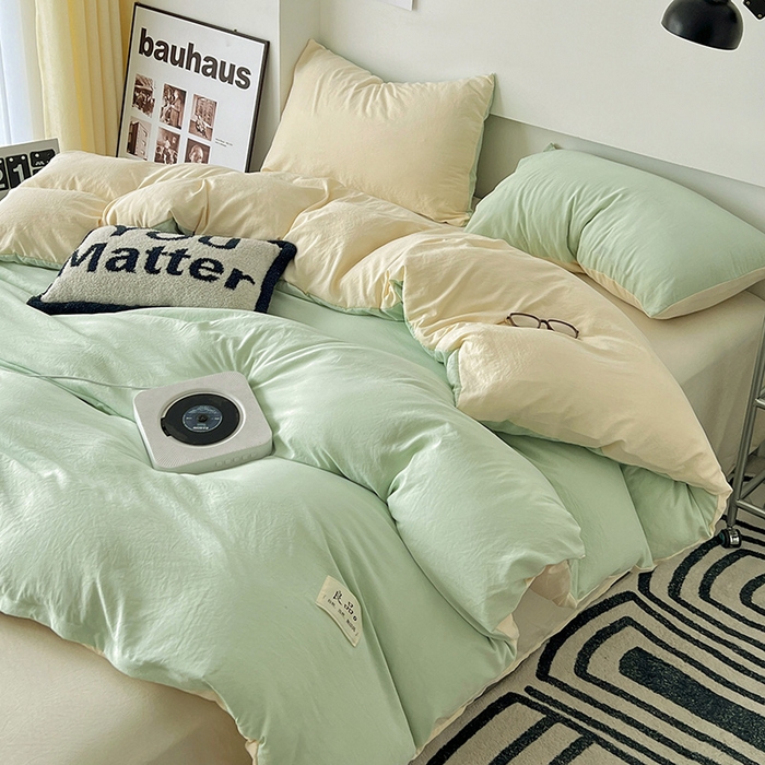 91家纺网 家纺一手货源 找家纺 优色良品家纺 2023新款博主风90克超柔水洗棉双拼四件套 藻绿+米黄