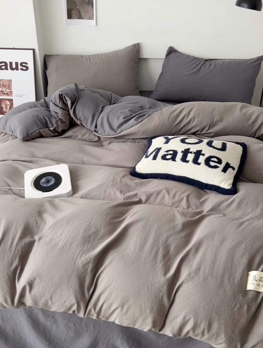 91家纺网 家纺一手货源 找家纺 优色良品家纺 2023新款博主风90克超柔水洗棉双拼四件套 浅灰+深灰