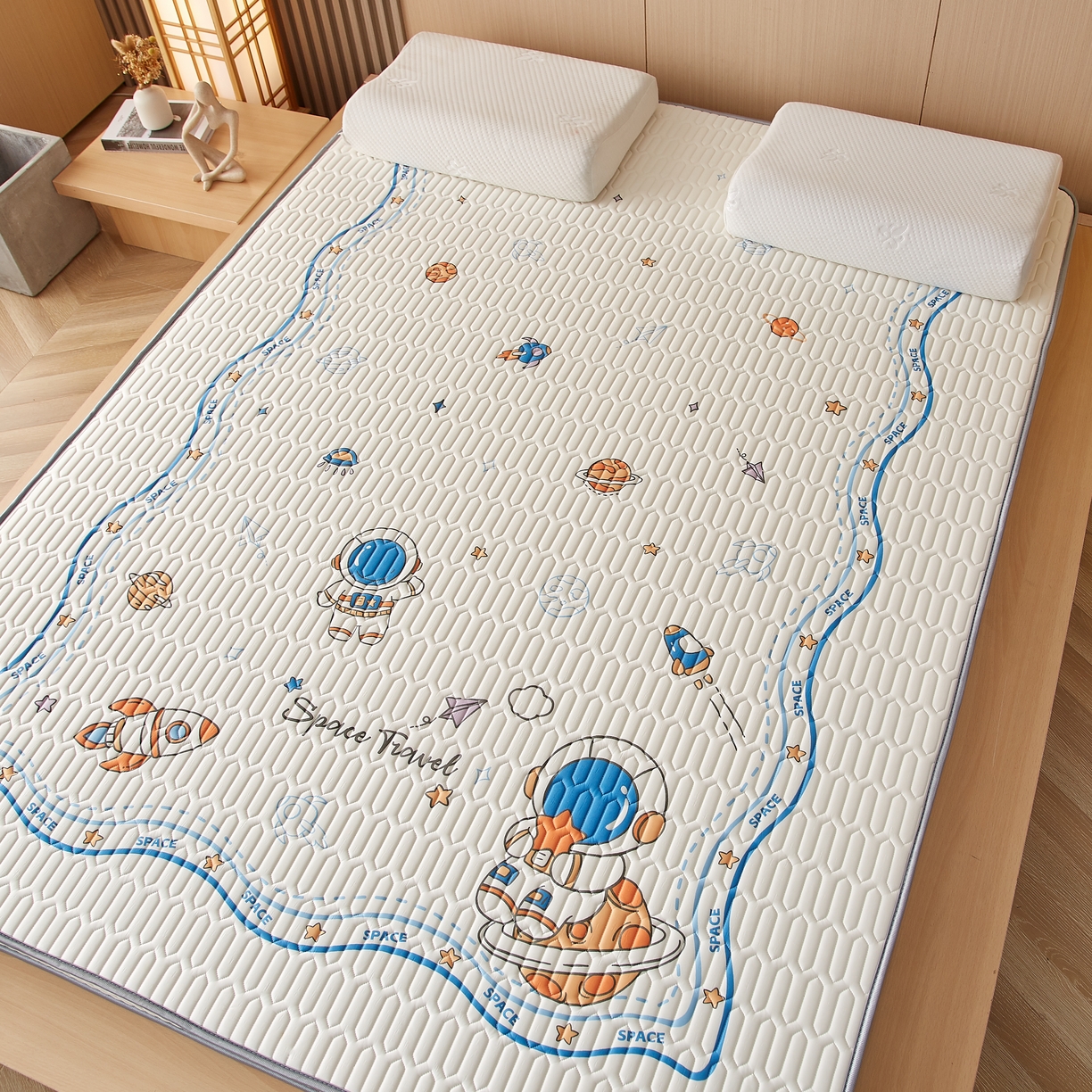 91家纺网 家纺一手货源 找家纺 时奥2023新款凉感丝床垫 宇航员