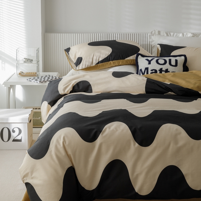 91家纺网 家纺一手货源 找家纺 畅畅 2023新款13372全棉印花四件套纯棉直播 黑色波纹