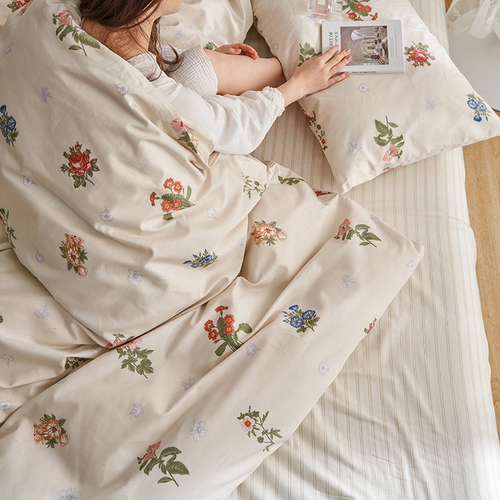 91家纺网 家纺一手货源 找家纺 畅畅 2023新款13372全棉印花四件套纯棉直播 野子