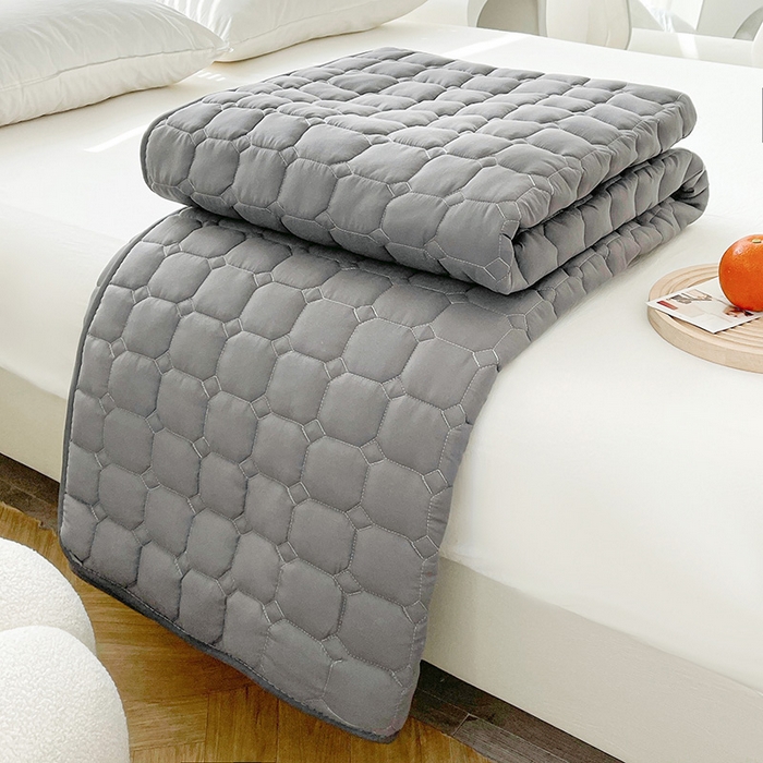 91家纺网 家纺一手货源 找家纺 富威堡2023新款A类棉花床垫床褥子床护垫夹棉防滑可机洗床盖床垫软席款 灰色