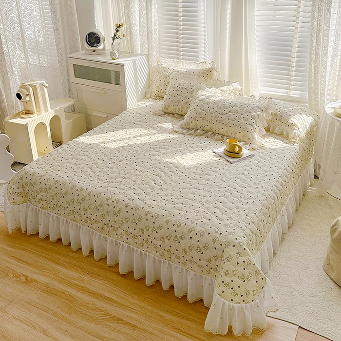 91家纺网 家纺一手货源 找家纺 （总）宜凡 2023新款全棉蕾丝刺绣床盖三件套