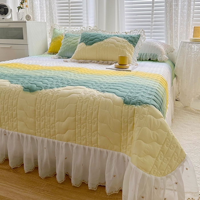 91家纺网 家纺一手货源 找家纺 宜凡 2023新款全棉蕾丝刺绣床盖三件套 黄绿