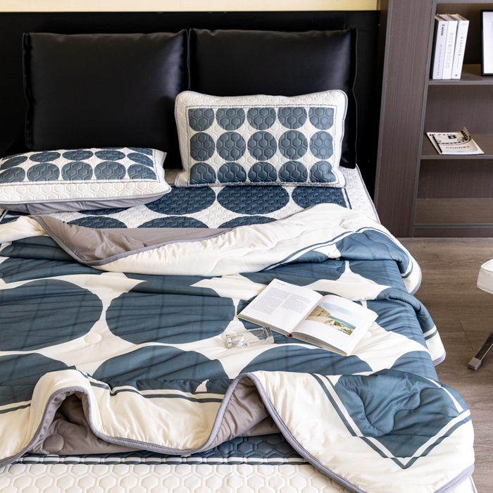 91家纺网 家纺一手货源 找家纺 摩卡 2024新品冰激凌大豆夏被 圆舞曲