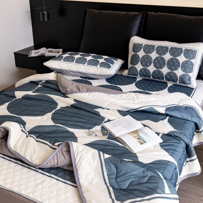 91家纺网 家纺一手货源 找家纺 摩卡 2024新品冰激凌大豆夏被 圆舞曲