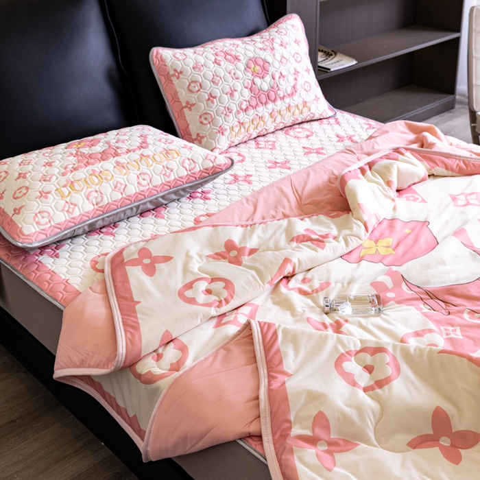 91家纺网 家纺一手货源 找家纺 摩卡 2024新品冰激凌大豆夏被 太阳花粉