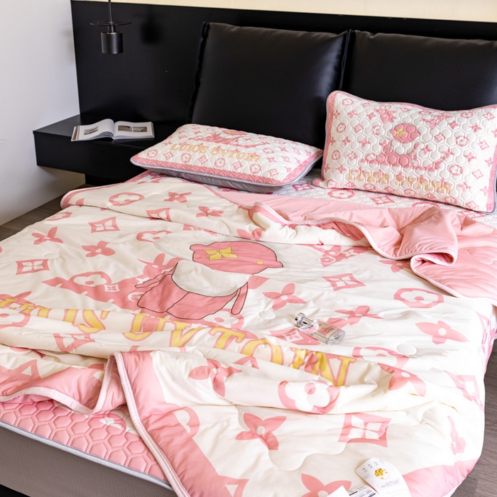 91家纺网 家纺一手货源 找家纺 摩卡 2024新品冰激凌大豆夏被 太阳花粉