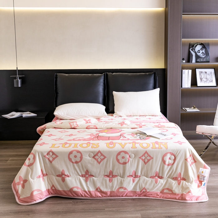 91家纺网 家纺一手货源 找家纺 摩卡 2024新品冰激凌大豆夏被 太阳花粉