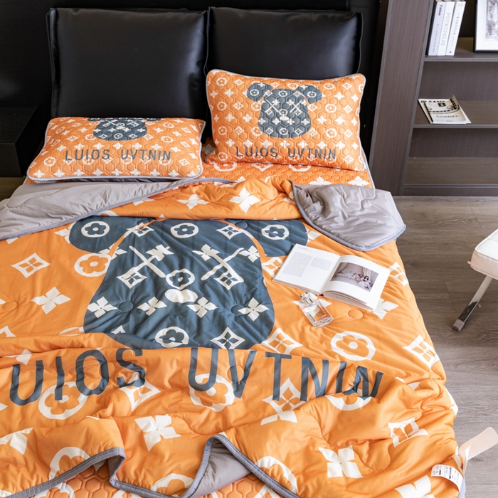 91家纺网 家纺一手货源 找家纺 摩卡 2024新品冰激凌大豆夏被 熊头橙